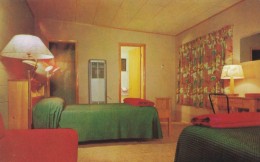 Douglas Wyoming, Chieftain Motel Lodging Interior Room View, C1950s/60s Vintage Postcard - Altri & Non Classificati