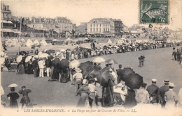 85-SABLE D'OLONNE- LA PLACE UN JOUR DE COURSES DE VELOS - Sables D'Olonne