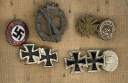 WK II Anstecknadel Lot Mit 5 Stück Für Ordensspange U.a. NSDAP Kriegsverdienstkreuz Verwundetenabzeichen I-II - Ohne Zuordnung