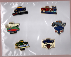 Plaquette De 6 Pin's Ford (anciens Véhicules 1935, 1940, 1942, 1948, 1953 Et 1965) Zamac - Sous Blister - Ford