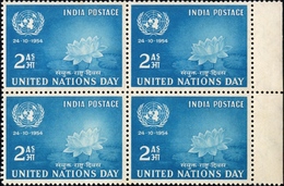 LOTUS FLOWER-UNITED NATIONS DAY-PRE DECIMAL-BLOCK OF FOUR-INDIA-MNH-H1-02 - Nuevos