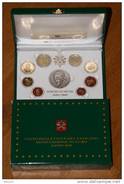 Vatican Vaticano Coffret  2010 + Médaille Argent (silver) BENOIT XVI - Vatican