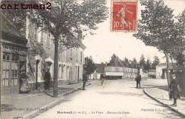 HERBAULT LA PLACE BUREAU DE POSTE ANIME 41 - Herbault