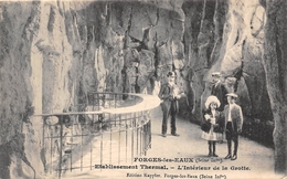 76-FORGES-LES-EAUX- ETABBLISSEMENT THERMAL, L'INTERIEUR DE LA GROTTE - Forges Les Eaux