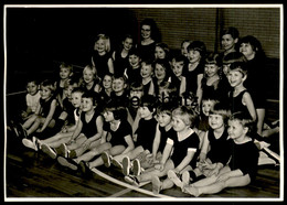 ALTES FOTO SPORT SCHULE KLASSE KINDERGARTEN KINDER MÄDCHEN JUNGEN TURNEN Girls Boys Teacher Photo Lehrer 11 X 15 - Gymnastiek