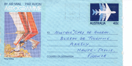 AEROGRAMME ENTIER POSTAL AUSTRALIEN  2 DELTAPLANES PRENNENT LEUR ENVOL   SUPERBE - 1981-00