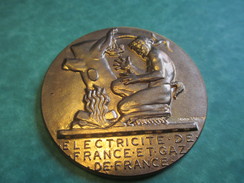 Médaille D'Ancienneté/ Entreprise/ Electricité De France Et Gaz De France/35 Années De Service/CARON/Type1961     MED101 - Professionals / Firms