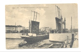 BRUXELLES - LAEKEN - Le Pont Sur Le Canal - Animée, Bateau (b203) - Transport (sea) - Harbour