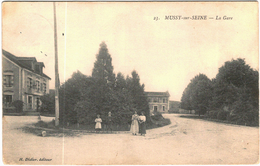 Carte Postale Ancienne De MUSSY SUR SEINE-La Gare - Mussy-sur-Seine