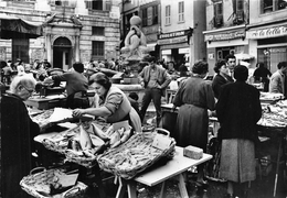 06-NICE- LE MARCHE AUX POISSONS DE LA PLACE ST FRANCOIS - Mercadillos