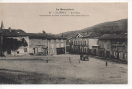 JULIENAS  -  La Place - Emplacement Des Fêtes Et Marchés. Gros Marché Le Lundi - Julienas