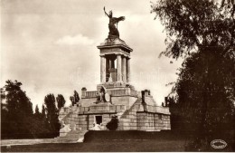 ** Budapest, Kossuth EmlékmÅ±vek - 2 Db Régi Képeslap / 2 Old Postcards - Non Classificati