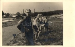 ** T3 WWII German Wehrmacht Soldiers In Sport Uniforms, Photo (fl) - Non Classificati