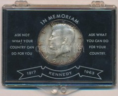 Amerikai Egyesült Államok 1964. 1/2$ Ag 'Kennedy' Plasztiktokban T:1-,2 Patina
USA 1964. 1/2 Dollar Ag... - Unclassified