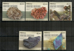 Minéraux Du Mexique (Carbonate De Calcium,Livingstone,Azurite,Apatite,etc)  5 Timbres Neufs ** - Messico