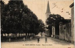 SAINTE HERMINE PLACE DE LA LIBERTE ,PERSONNAGES    REF 51722 - Sainte Hermine