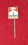 MARLBORO, ORIGINAL VINTAGE CIGARETTE PIN BADGE - Sonstige & Ohne Zuordnung