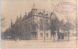 WESEL Stempel TH LANGHOFF Waldhandlung Roter Feldpost Aufkleber Gelaufen 27.4.1916 Original Private Fotokarte - Wesel