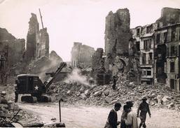 Brest Apres Bombardement Rue De Siam Et Pasteur 13x18 - Guerra, Militari