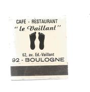 G-I-E , Tabac , Boite, Pochette D'ALLUMETTES, 2 Scans, Publicité, Café , Restaurant , Le Vaillant , 92 , Boulogne - Cajas De Cerillas - Etiquetas