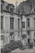 CPA 4e Arrondissement Paris Les Francs Bourgeois école Hôtel Non Circulé éditeur CL A.A - Paris (04)