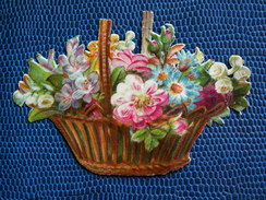 ""  JOLI   DECOUPI  GAUFRE  Roses Dans Un Panier  ""  7,5 Cm - Flores