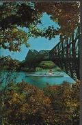 Le Pont De Québec - Belle Scène D'automne Vue De L'aquarium - Carte 14 X 9 - Timbre Canada 60 De 1982 - Québec - Les Rivières