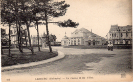 CABOURG  -  Le Casino Et Les Villas - Cabourg