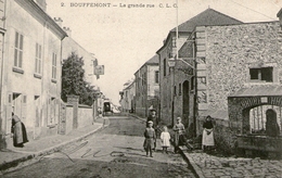 (24)  CPA  Bouffemont  La Grande Rue   (bon Etat) - Bouffémont