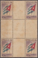 1951-289 CUBA REPUBLICA. 1951. Ed.448ch. 10c BANDERA FLAG CENTE OF SHEET CENTRO DE HOJA. MANCHAS. - Neufs