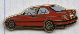 Pin's Arthus Bertrand - Voiture BMW Coupé Rouge - BMW