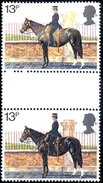 HORSES-MOUNTED POLICE-MASSIVE COLOR VARIETY-GUTTER PAIR-GB-MNH-H1-157 - Reitsport
