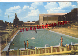 87 -  CHALUS-  LA PISCINE - 1972 - Chalus