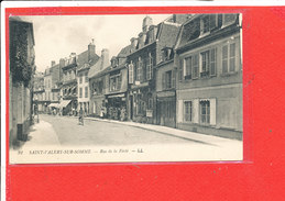 80 SAINT VALERY Sur SOMME Cpa Animée Rue De La Ferté    32 LL - Saint Valery Sur Somme