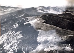 *  Le Pont De Montvert -vue Aérienne - Le Mont Lozère - Le Pont De Montvert