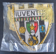 Juventus F.C.  ITALY FOOTBALL CLUB CALCIO, OLD PENNANT (not Banned) - Abbigliamento, Souvenirs & Varie