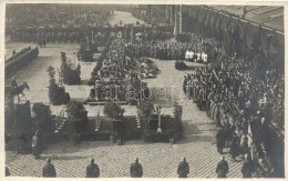 * T1/T2 1924 Budapest, Olaszországból Hazahozott 18 HÅ‘s Ravatala Felállítva A Keleti... - Non Classés