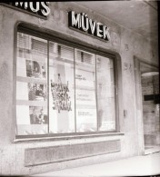 1968 Budapest, A FÅ‘városi Moziüzemi Vállalat HirdetÅ‘ Oszlopai, Plakáthelyei, Kirakatai,... - Autres & Non Classés