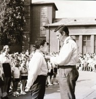 Cca 1968 Sinka Antal Hagyatékából: Kisdobosok és úttörÅ‘k Avatási... - Otros & Sin Clasificación