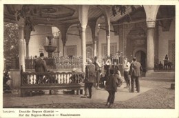 T2 Sarajevo, Dvoriste Begove Dzamije / Hof Der Begova Moschee, Waschbrunnen / Mosque Interior, Fountain - Non Classés