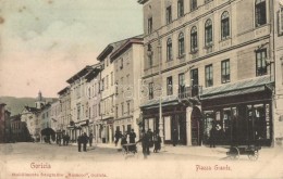 ** T2/T3 Gorizia, Görz; Piazza Grande / Square View With Shops (worn Corner) - Non Classés