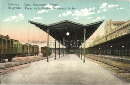 ** T2 Belgrade, Peron De La Station De Chemin De Fer / Bahnhof / Railway Station With Wagons - Non Classés