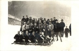 ** T1/T2 Bobverseny RésztvevÅ‘kkel öt FÅ‘s Bobban / Five People Controllable Bobsleigh At A... - Unclassified