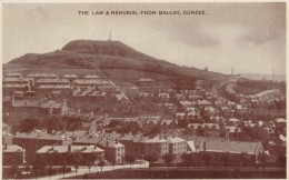 Dundee Scotland, Lochee, The Law And Memorial From Balgay, C1930s Vintage Postcard - Angus