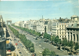 Paris - 1962 - Les Champs Elysées - L.C. Paris 655 - Ecrite, Timbrée, Circulée -  Coin Plié - Champs-Elysées