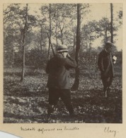 Chasse Chez André Simard. Seine-et-Oise, 1897. Missak Ajustant Ses Lunettes. - Oud (voor 1900)