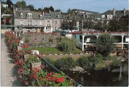 CPSM - LA GACILLY - Le Pont Et Le Lavoir Fleuris - La Gacilly