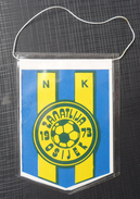 NK ZANATLIJA OSIJEK, CROATIA FOOTBALL CLUB, CALCIO OLD PENNANT - Habillement, Souvenirs & Autres