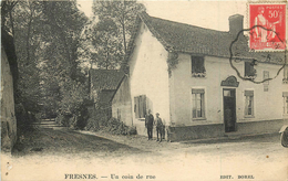 Cpa, Fresnes,  Un Coin De Rue - Fresnes