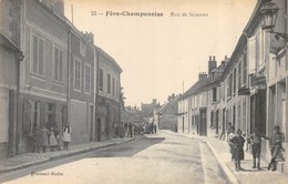 CPA 51 FERE CHAMPENOISE RUE DE SEZANNE - Fère-Champenoise